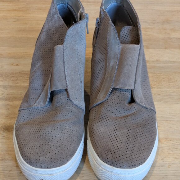 Steve Madden Tan Suede Platform Sneaker - Women's size 8.5 - Picture 2 of 5